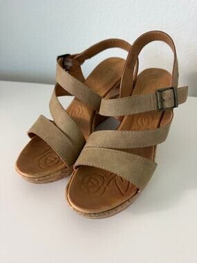 B.O.C. born Schirra Wedge Sandals Heels Neutral Bren Strappy Shoes size 10